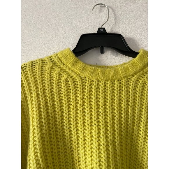 American Eagle Women’s Lime Green Knit Sweater Size Small - Picture 2 of 6